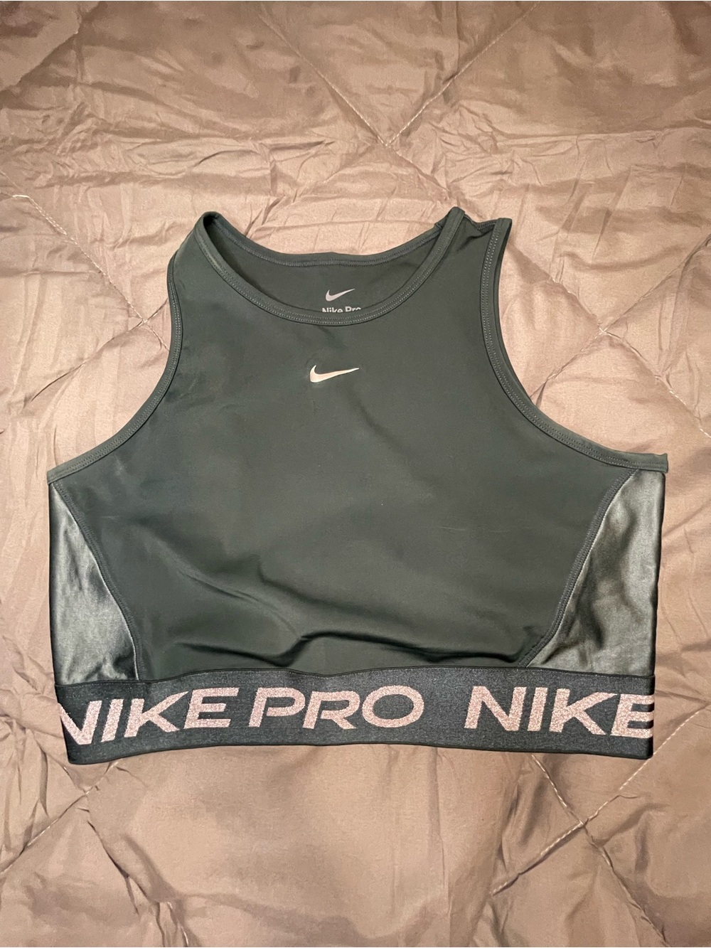 NWOT Nike Metallic Emerald Green set!